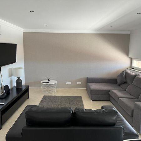Modern 2 Bed Apartment 5Km Carvoeiro Lagoa  Dış mekan fotoğraf