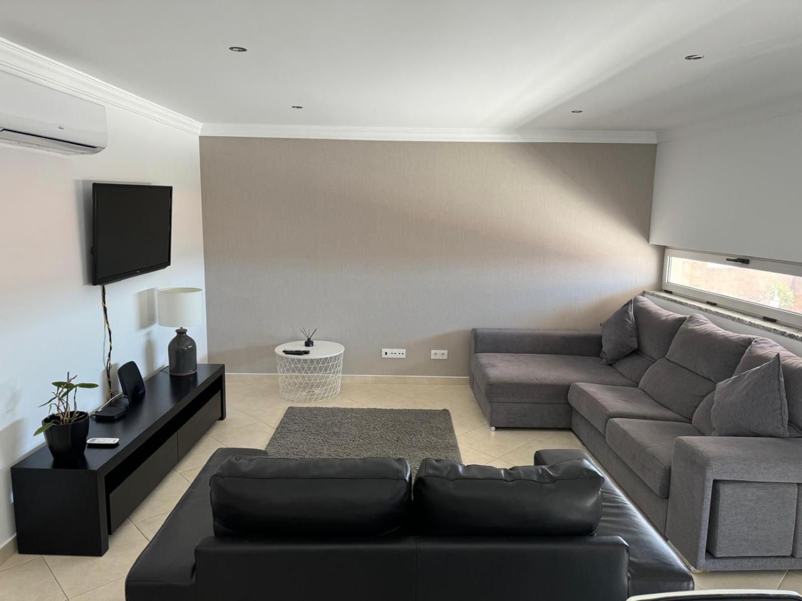 Modern 2 Bed Apartment 5Km Carvoeiro Lagoa  Dış mekan fotoğraf