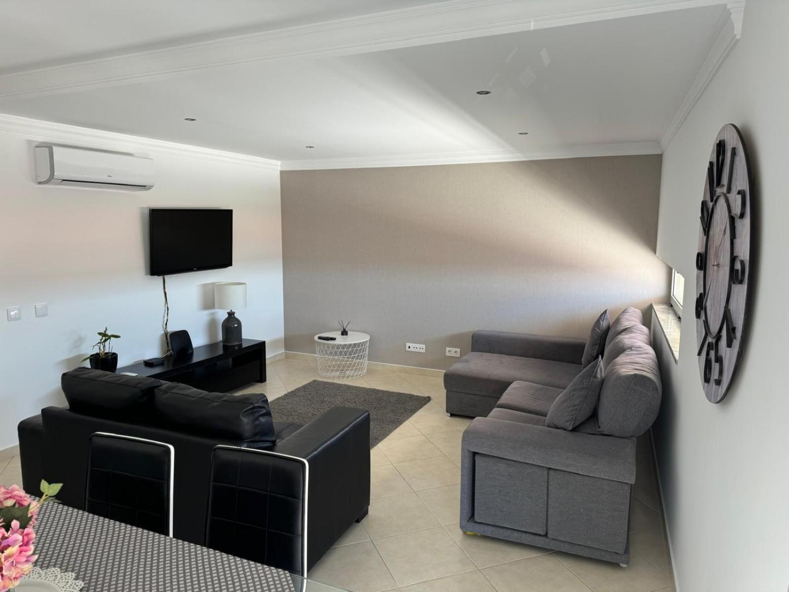 Modern 2 Bed Apartment 5Km Carvoeiro Lagoa  Dış mekan fotoğraf