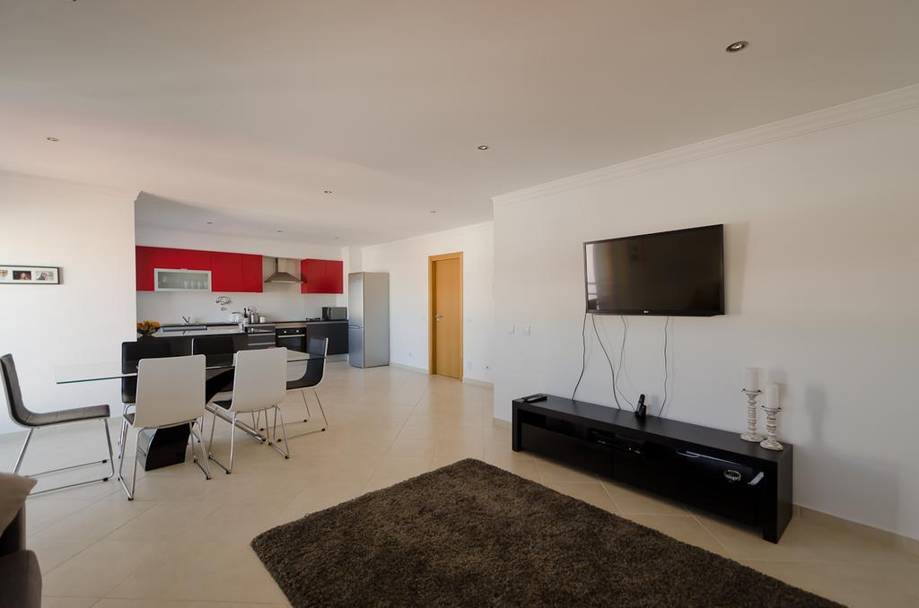 Modern 2 Bed Apartment 5Km Carvoeiro Lagoa  Dış mekan fotoğraf